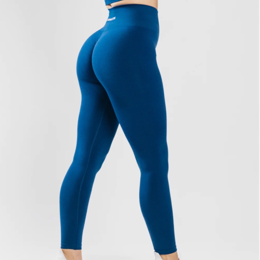 NWT Alphalete Amplify Victory Blue Legging